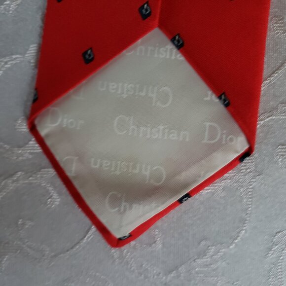 Christian Dior 100% silk tie. - Picture 3 of 4